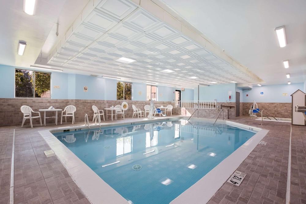 Sleep Inn & Suites Каскейд Экстерьер фото